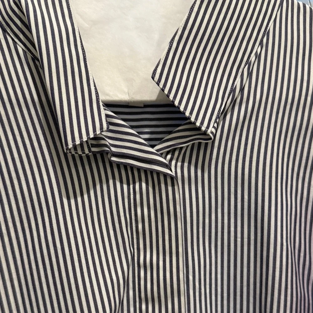 Lot of 2 Ann Mashburn Striped popover Shirts in Dark Blue and Pink - Picture 4 of 5